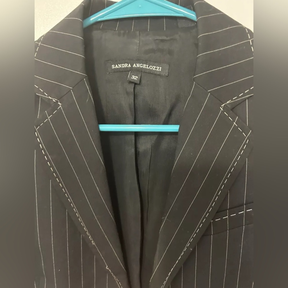 Sandra Angelozzi 3 piece Suit. Black pinstripe jacket  32, skirt 38, pants 40. - Picture 5 of 12